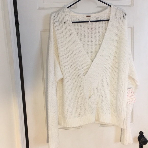Free People Sweaters - Free People coco Knit v neck sweater